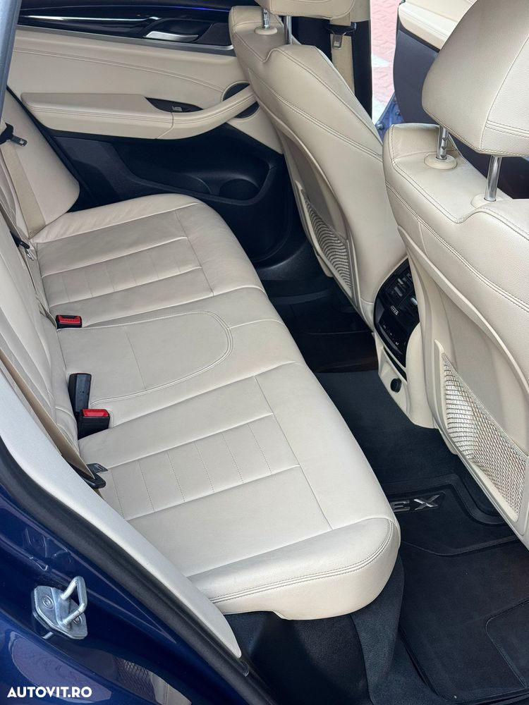 BMW X3 xDrive20d AT Luxury Line - 23