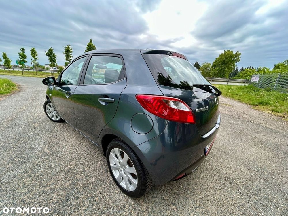 Mazda 2 - 16