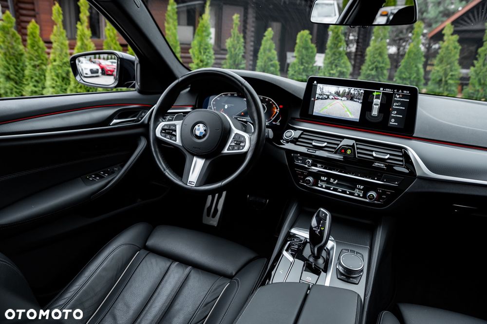 BMW Seria 5 520d M Sport - 25