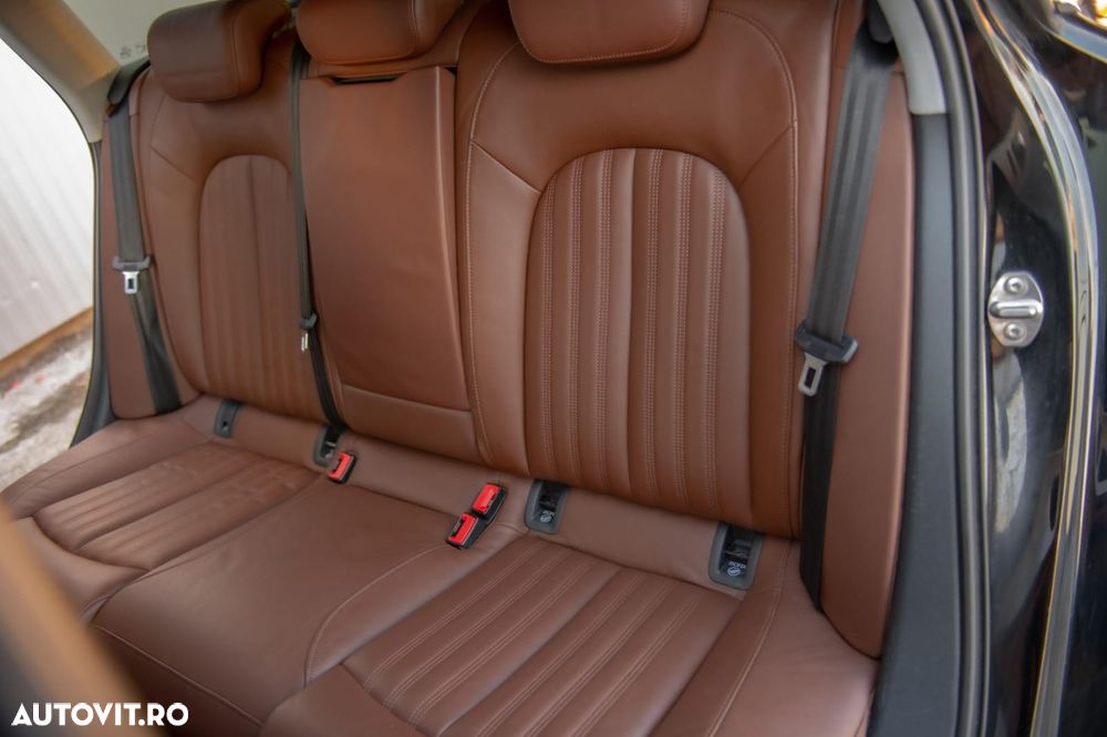 Audi A6 Avant - 29
