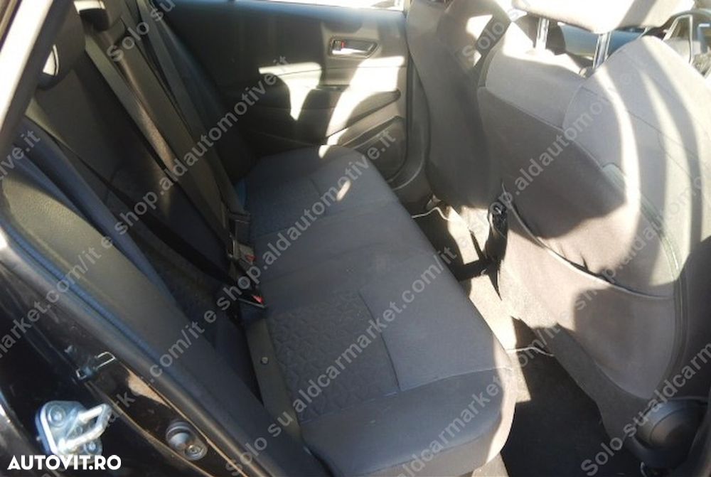 Toyota Corolla 1.8 HSD Business - 10