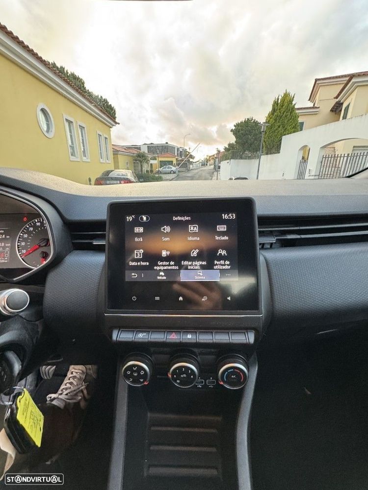 Renault Clio 1.0 TCe Evolution - 22