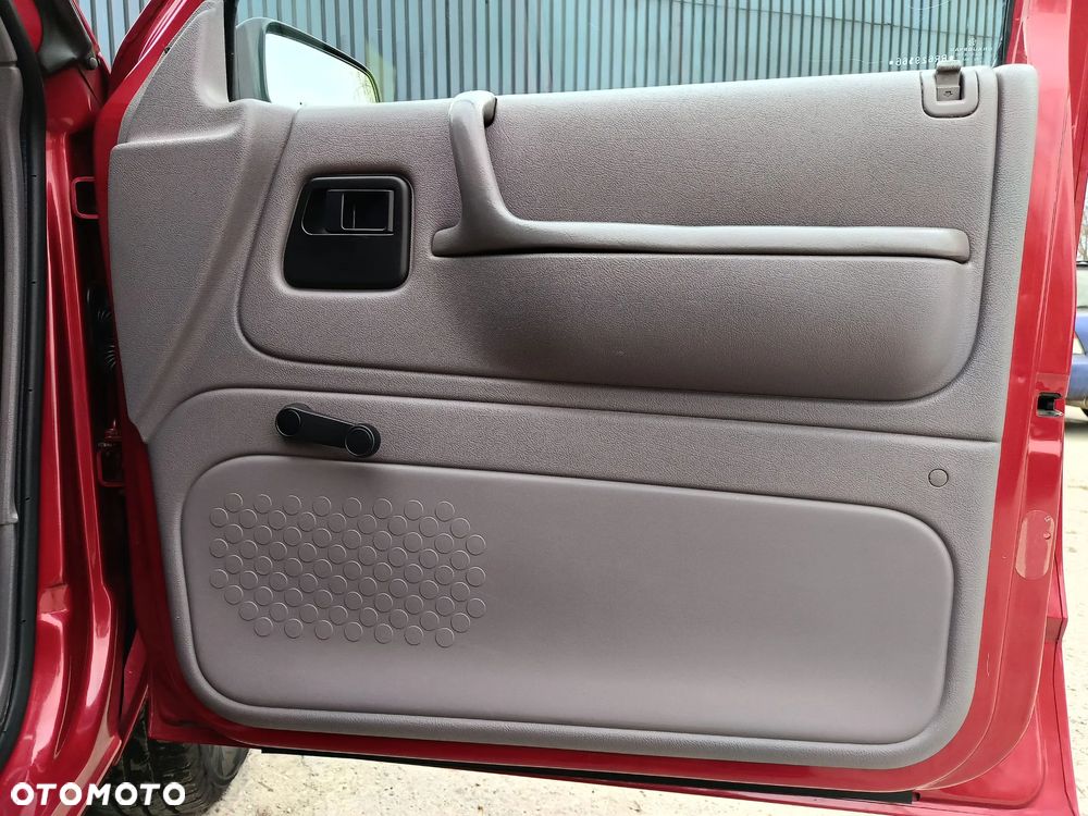 Chrysler Voyager - 20