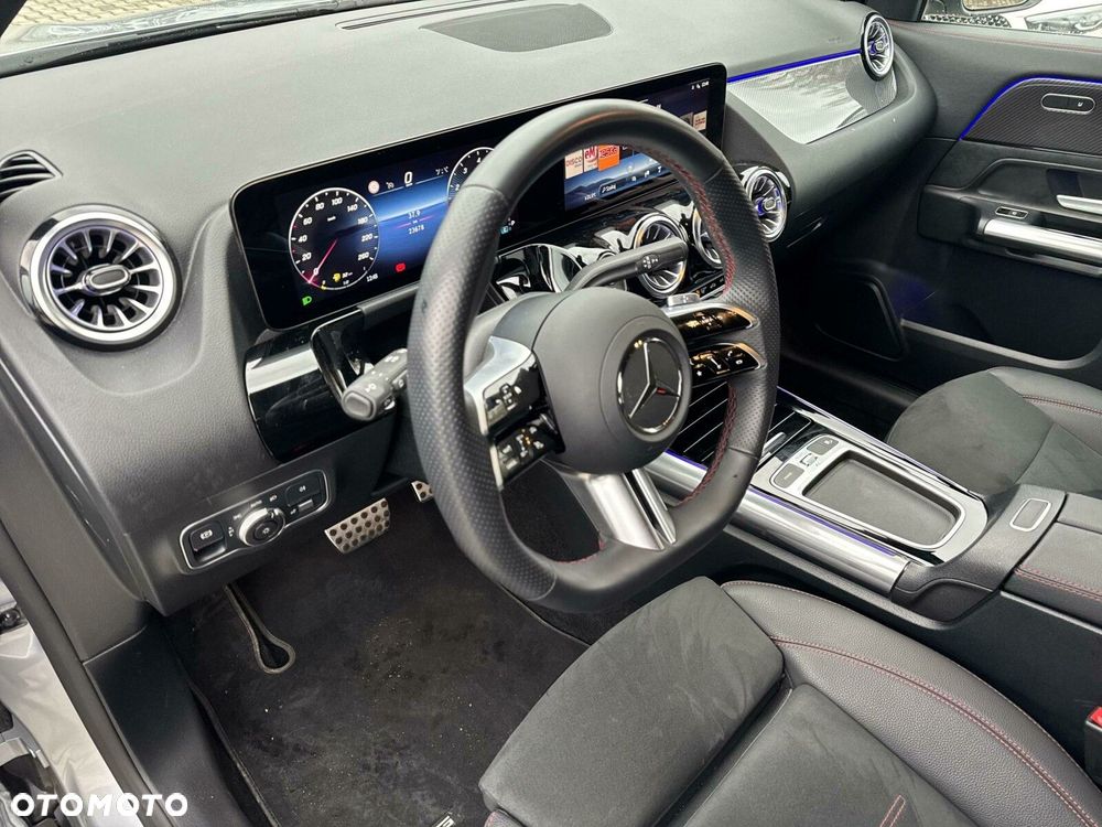 Mercedes-Benz GLA 200 AMG Line - 10