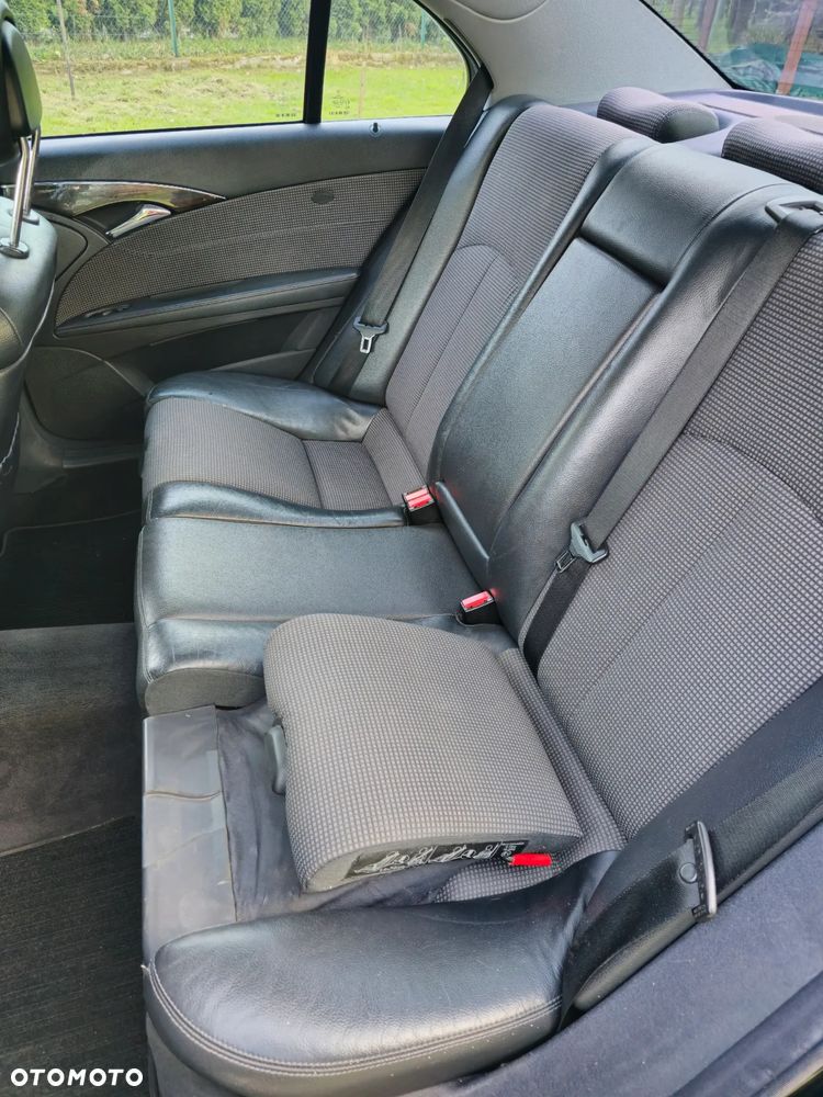 Mercedes-Benz Klasa E - 7