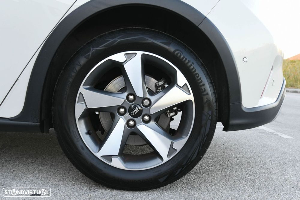 Ford Focus 1.0 EcoBoost Active X - 40