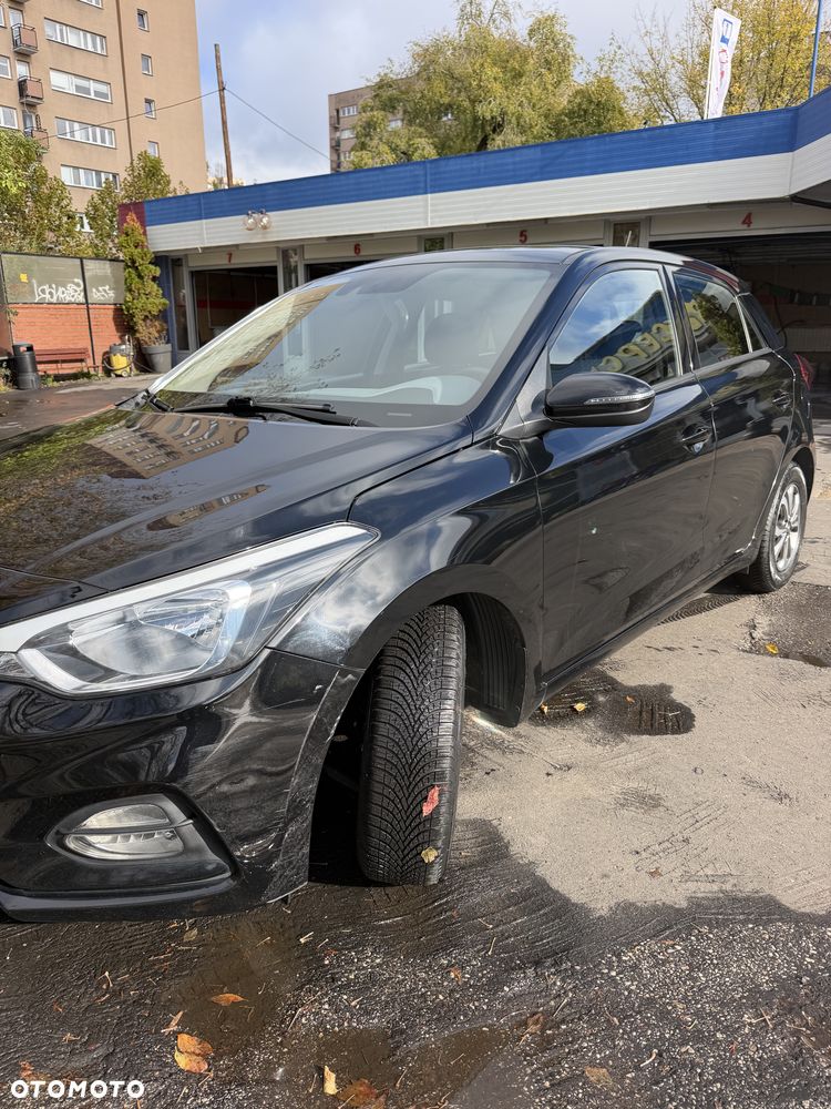 Hyundai i20 - 12