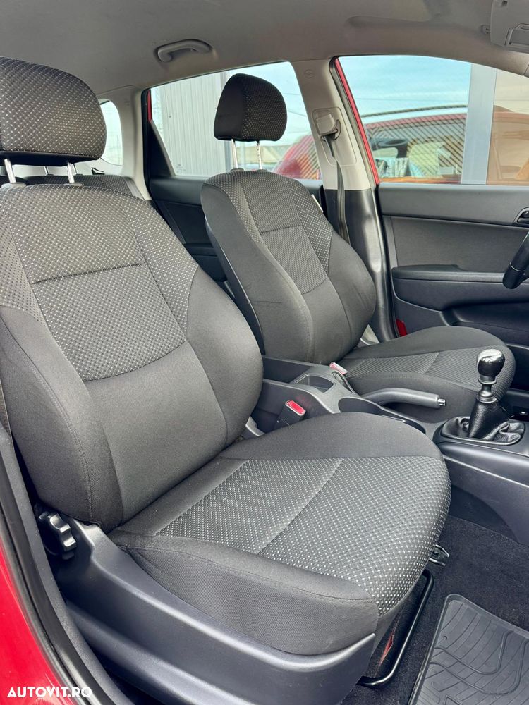 Hyundai i30 1.4 blue Comfort - 25