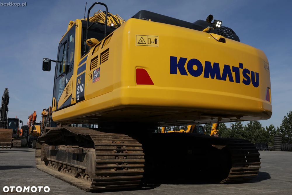 Komatsu PC210LC-11 - 6