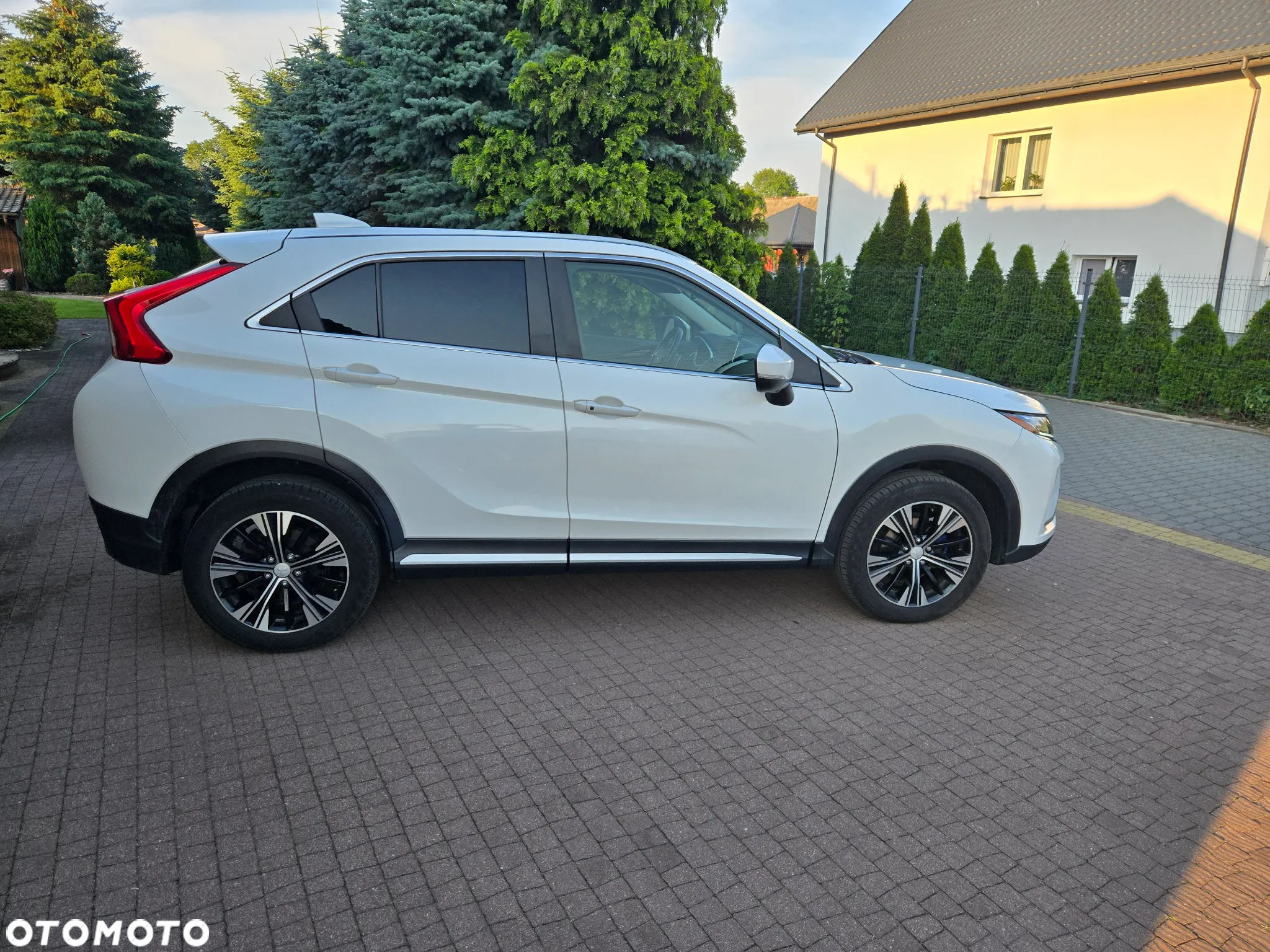 Mitsubishi Eclipse Cross 1.5 T GPF Intense Pro CVT 4WD - 5