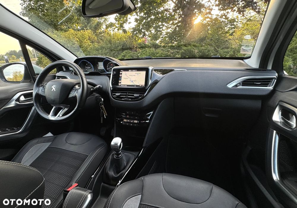 Peugeot 2008 - 18