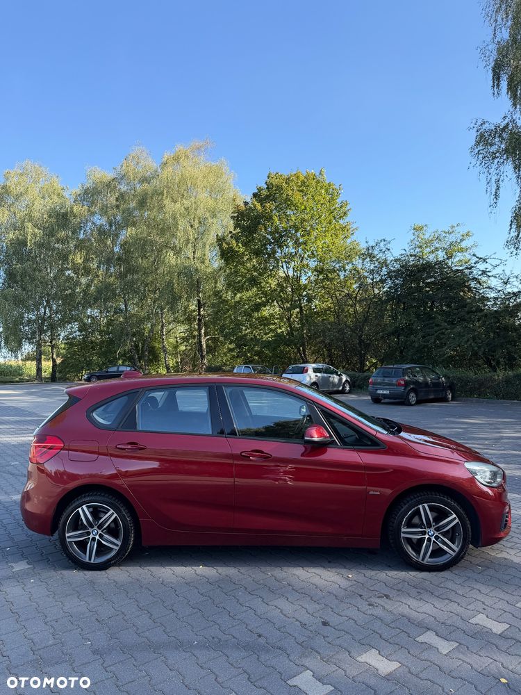 BMW Seria 2 220d - 9