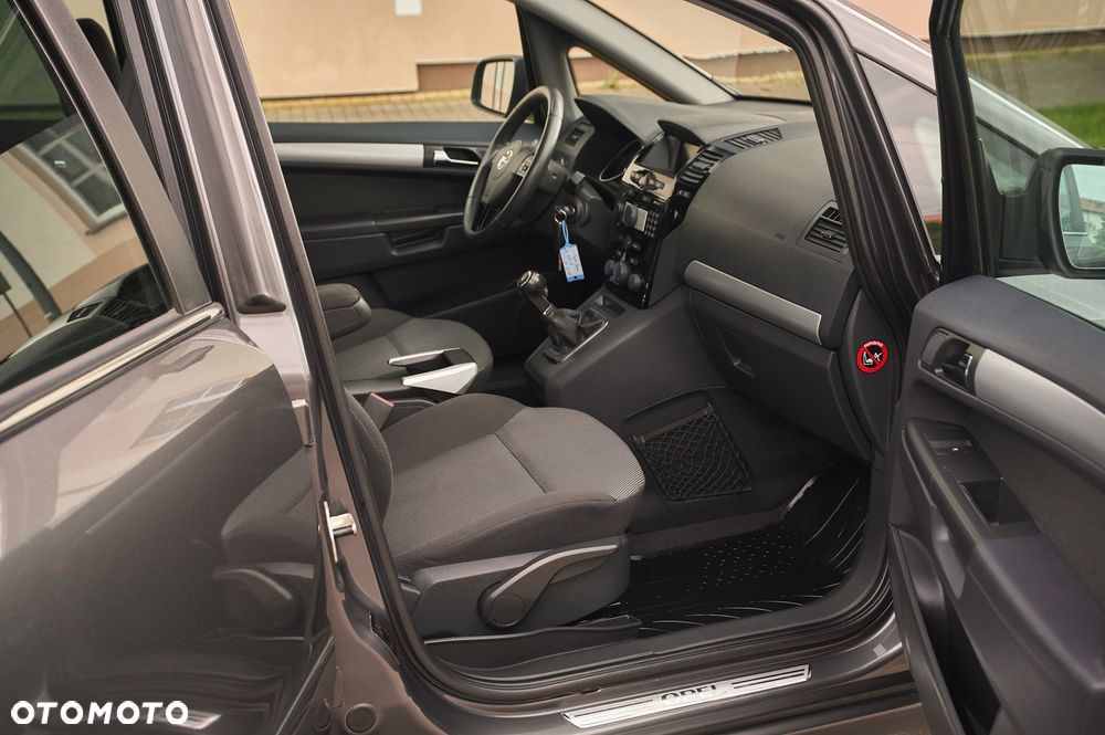 Opel Zafira 1.8 16V Comfort - 22