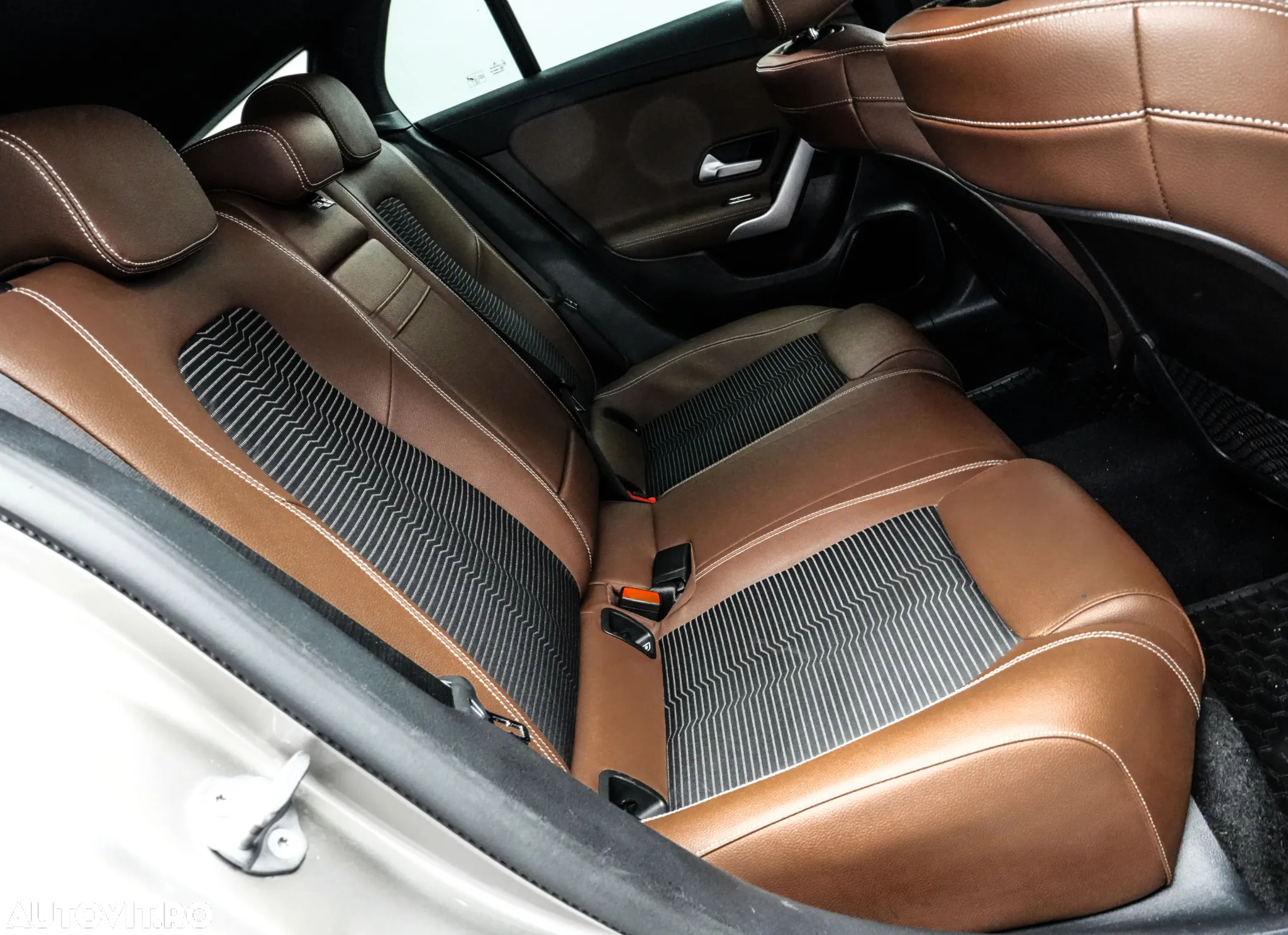 Mercedes-Benz CLA - 18
