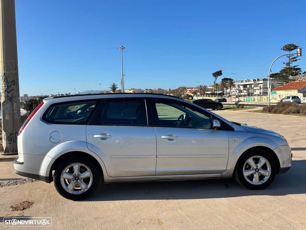 Ford Focus SW 1.6 TDCi Titanium - 4