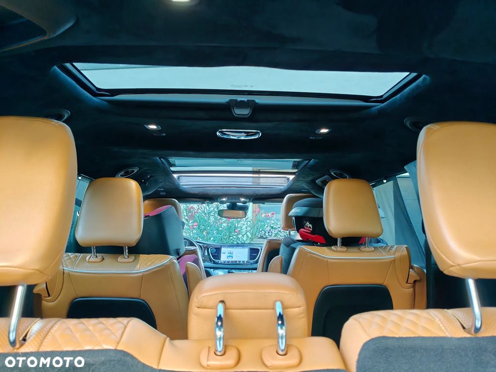 Chrysler Pacifica - 9
