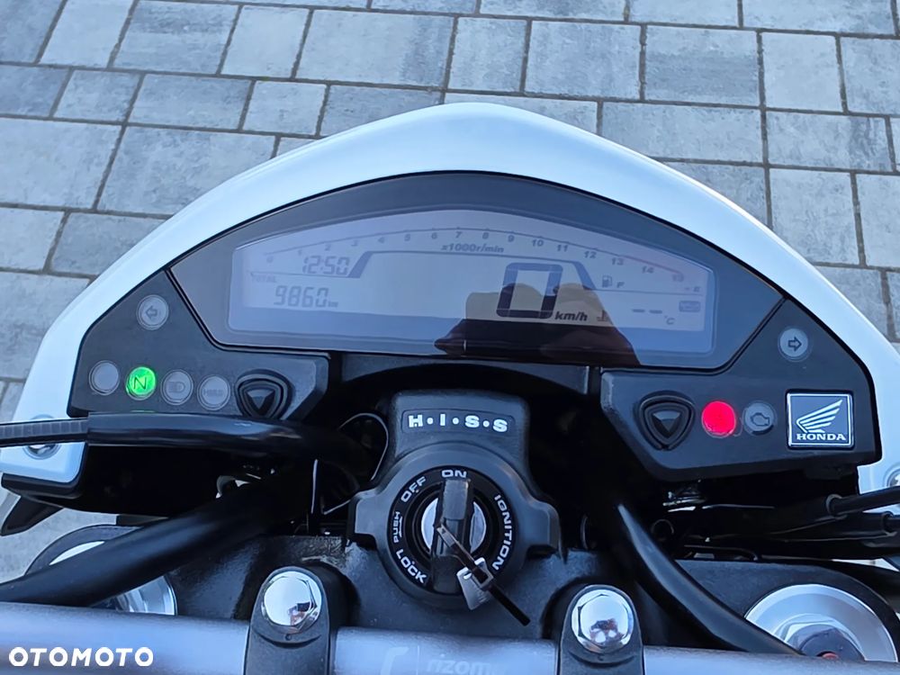 Honda Hornet - 16