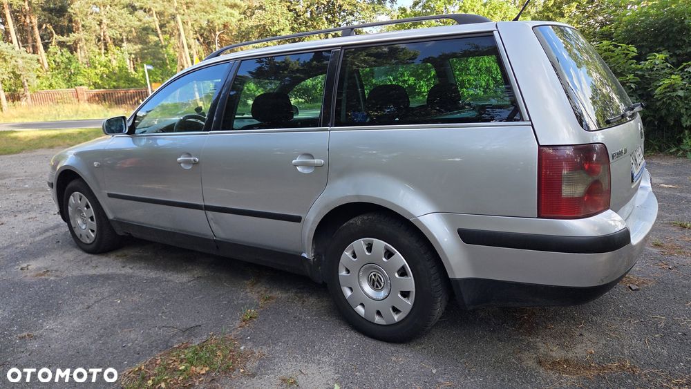 Volkswagen Passat 1.9 TDI Basis - 5