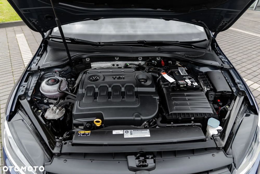 Volkswagen Golf 2.0 BlueTDI Highline - 38