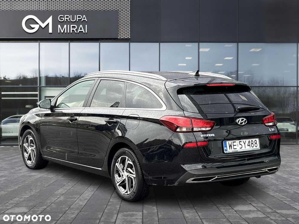 Hyundai i30 1.5 DPI Smart - 3