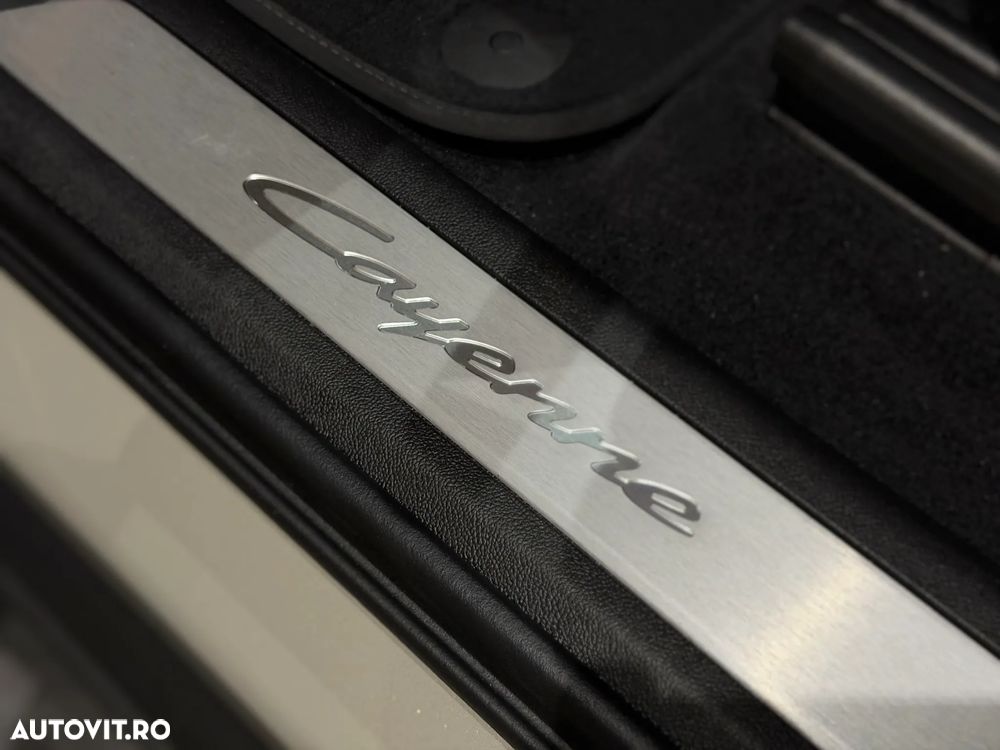 Porsche Cayenne Standard - 20