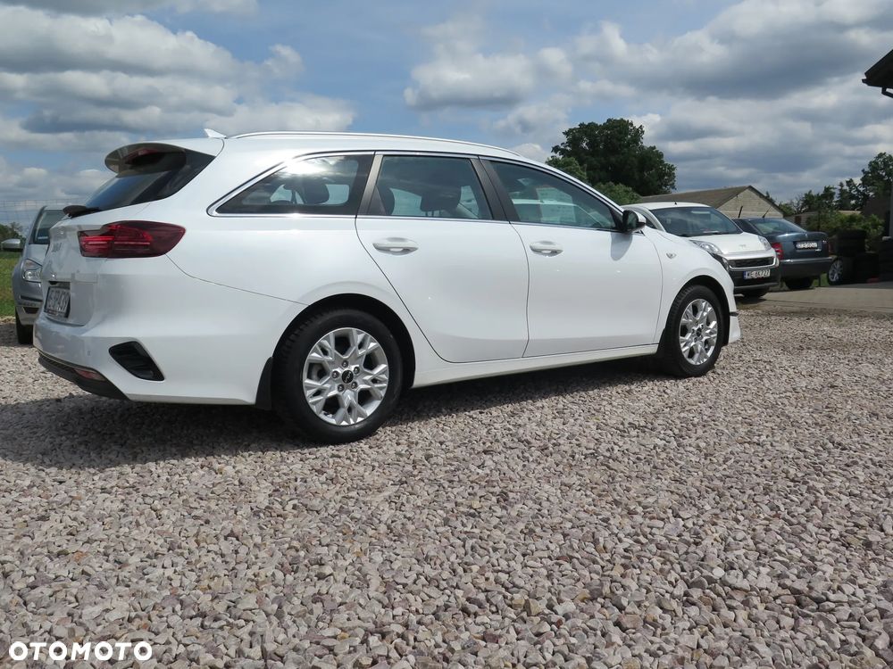 Kia Ceed 1.5 T-GDI M - 7