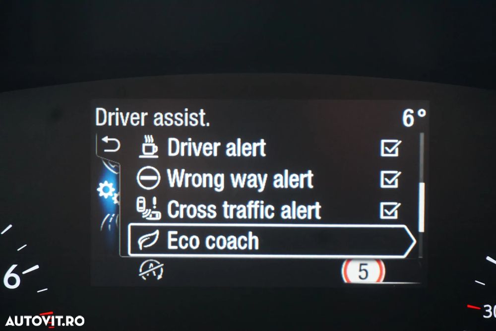 Ford Focus 1.0 EcoBoost Titanium - 12