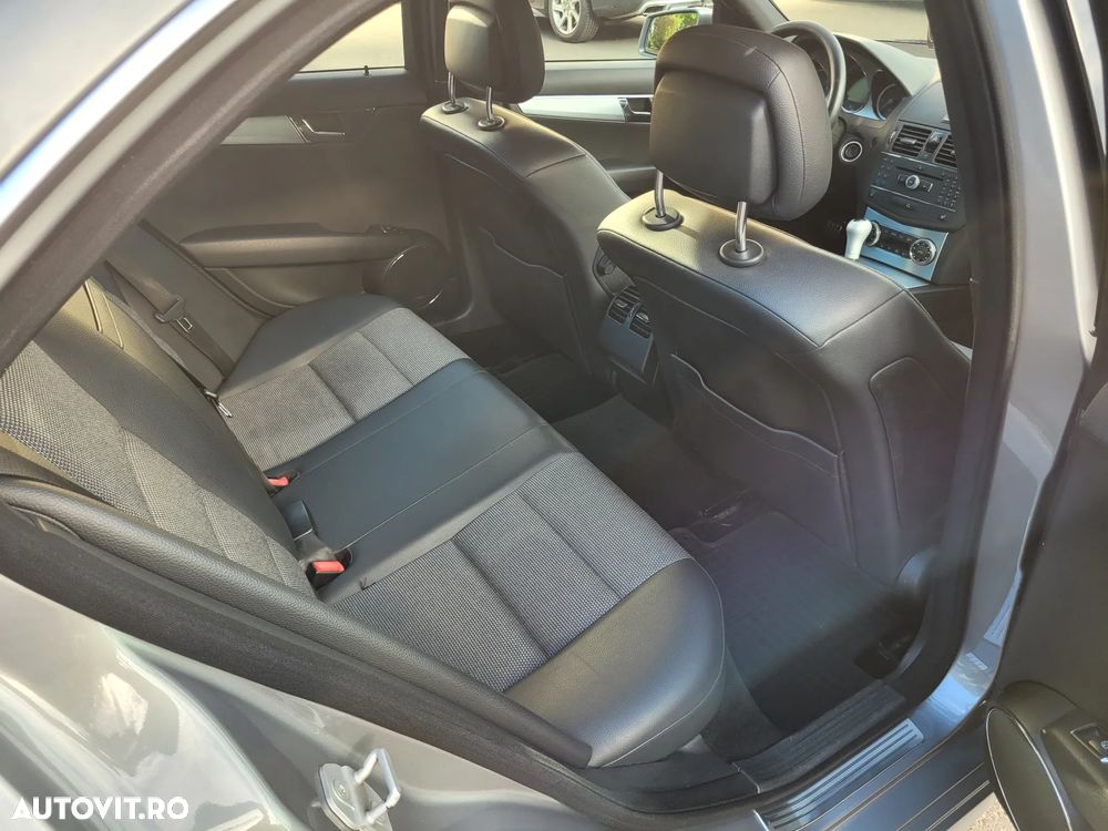 Mercedes-Benz C 220 CDI - 13