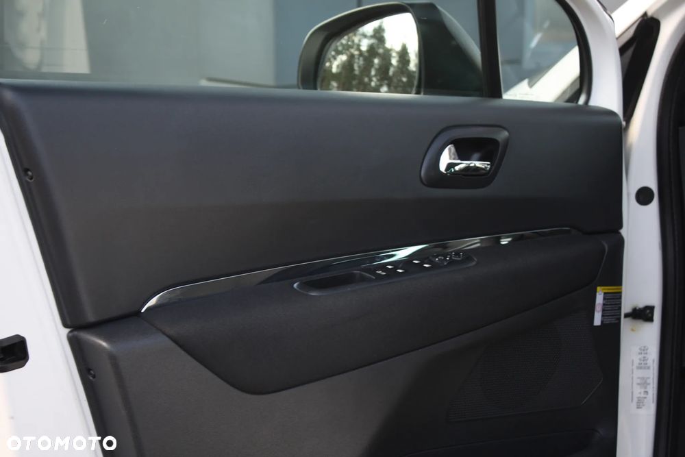 Peugeot 5008 1.6 THP Allure 7os - 21