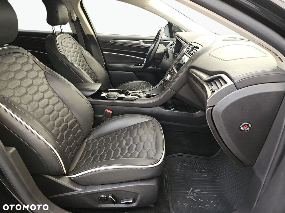Ford Mondeo 2.0 EcoBlue Vignale - 15