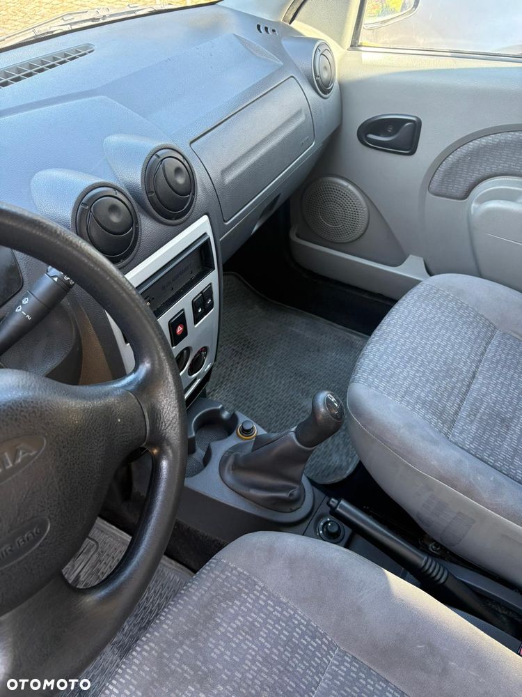Dacia Logan - 5