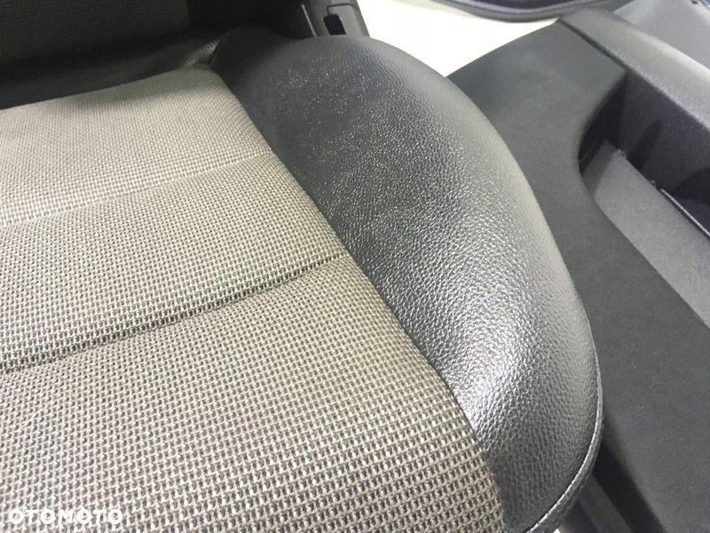 MERCEDES W 204 SEDAN KANAPA FOTELE BOCZKI - 5