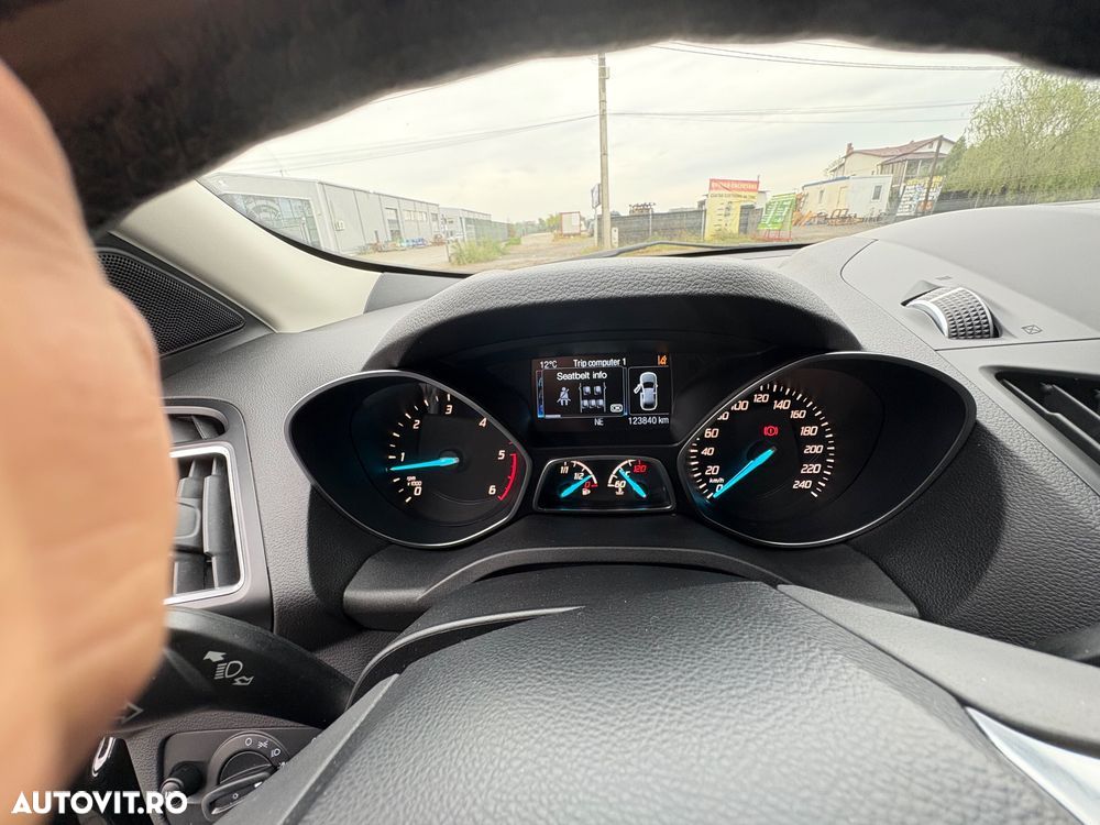 Ford Kuga 2.0 TDCi 4WD ST-Line - 3
