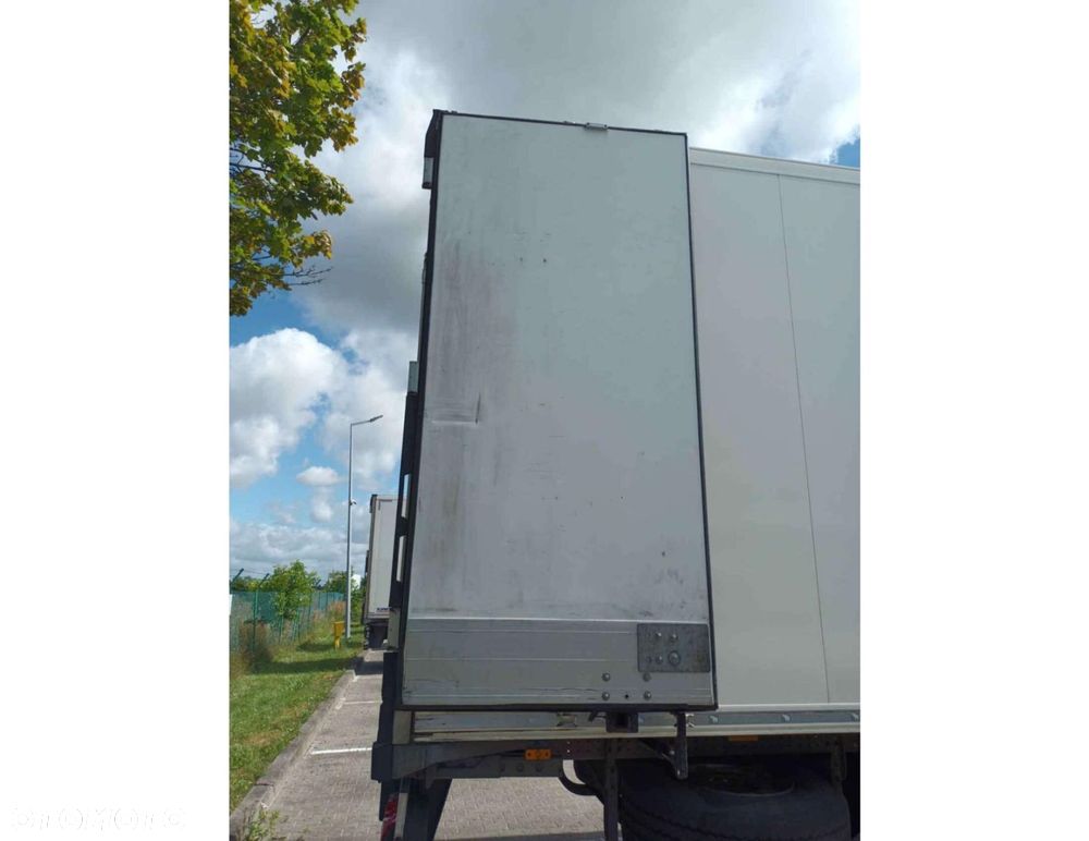 Schmitz Cargobull SKO FP 60 ThermoKing SLXi 300 - 4