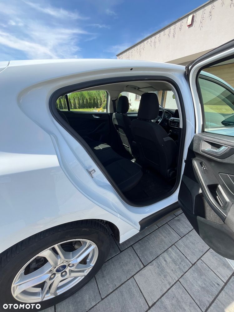 Ford Focus 1.5 EcoBlue Active - 14