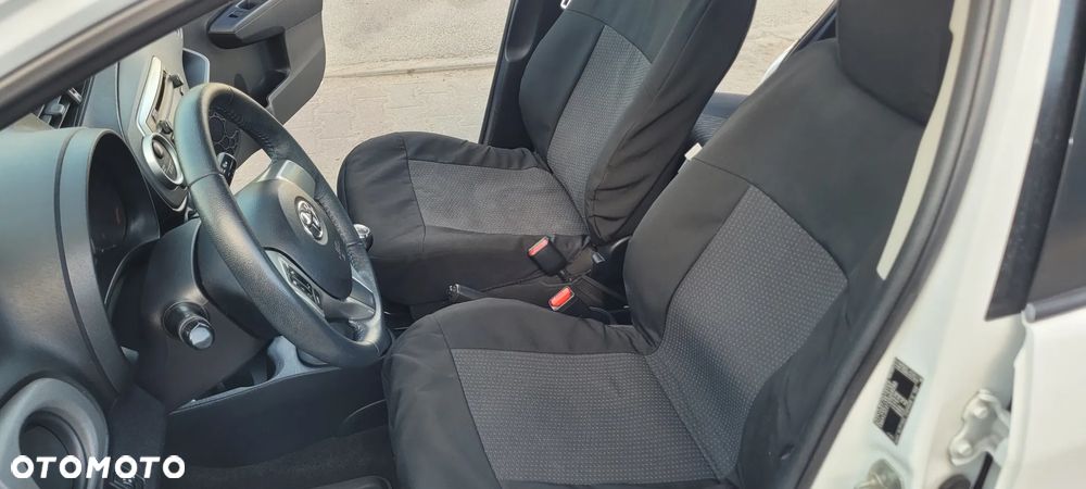 Toyota Yaris 1.4 D-4D - 8
