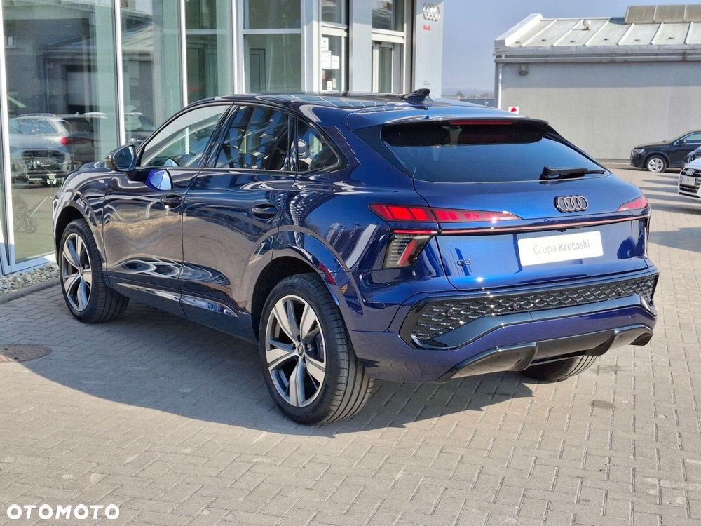 Audi Q3 Sportback - 4