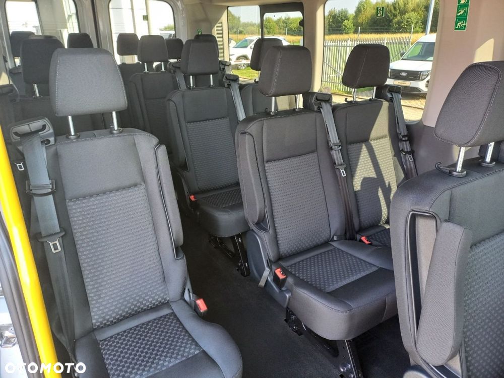 Ford Transit autobus - 14