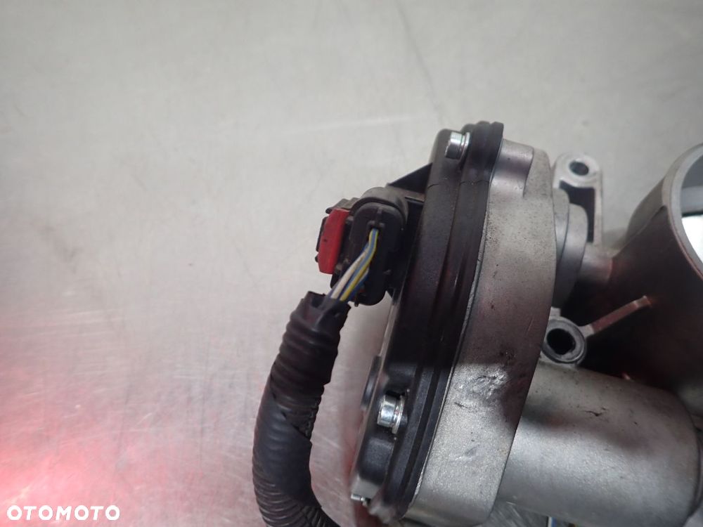 PRZEPUSTNICA FORD FOCUS C-MAX 1.8 - 2