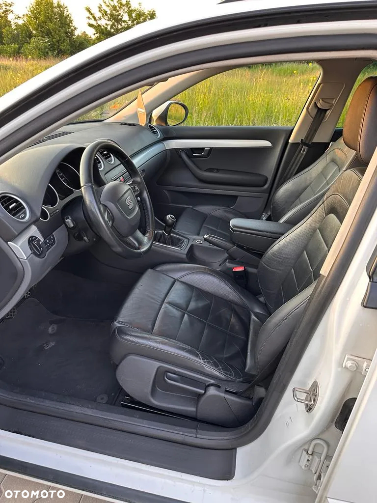 Seat Exeo 2.0 TDI DPF Style - 17