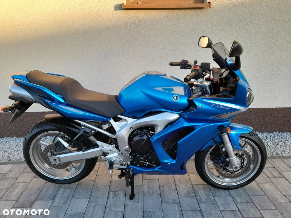 Yamaha FZ6 - 4