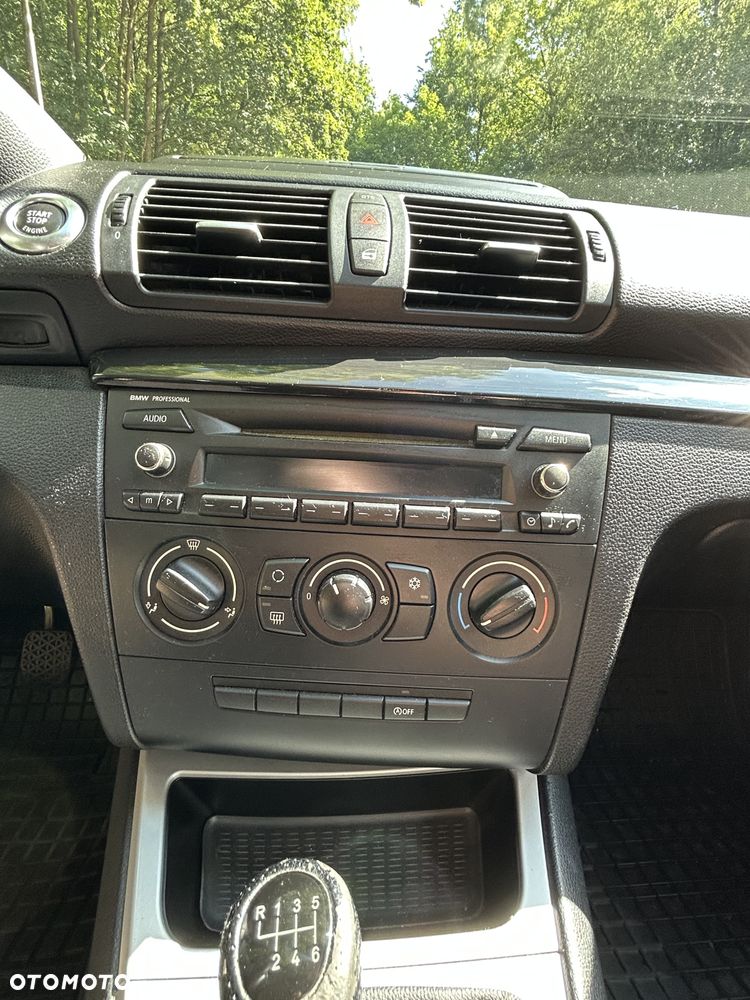 BMW Seria 1 120d - 11