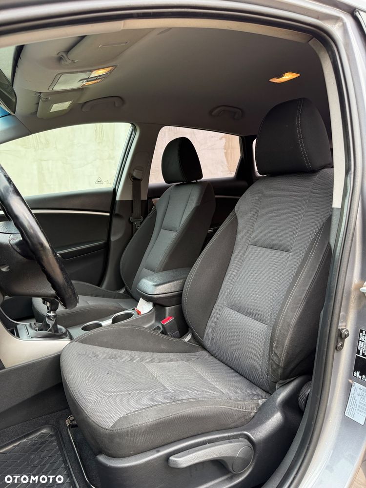 Hyundai i30 1.6 CRDi BlueDrive Comfort - 5