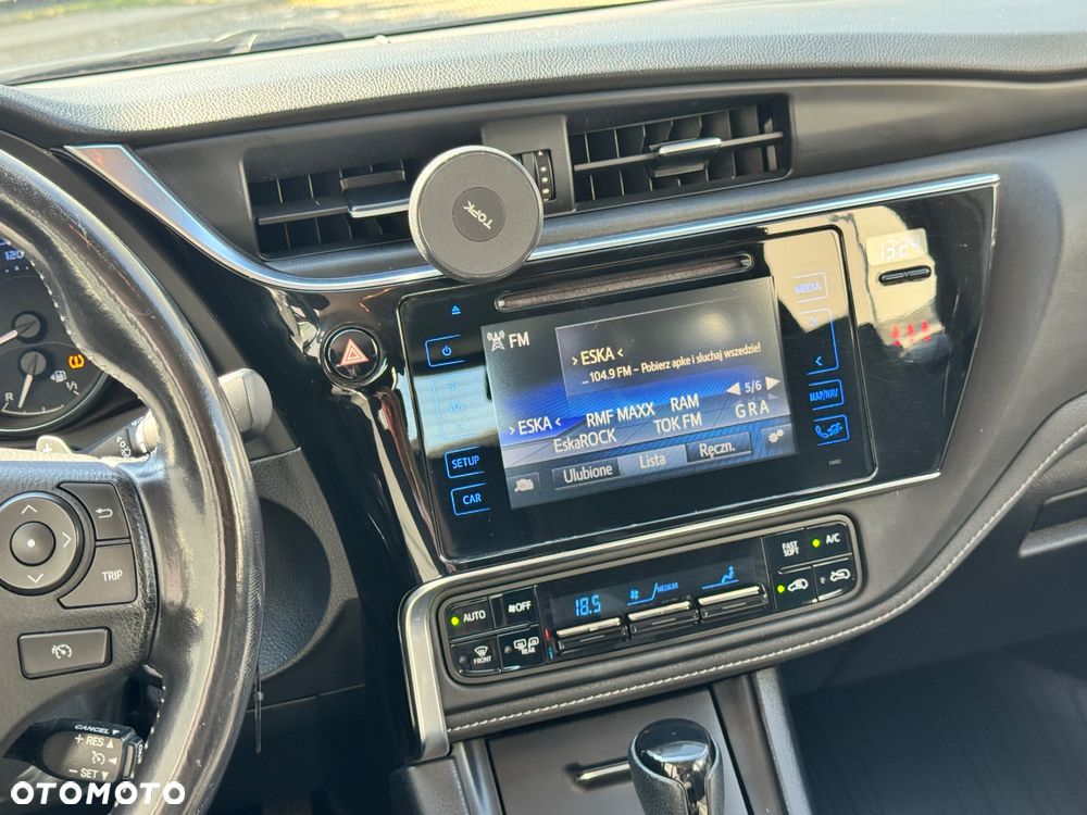 Toyota Auris 1.6 Premium MS - 33