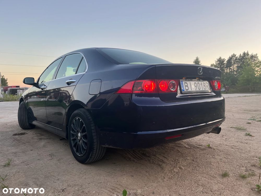 Honda Accord 2.0 Executive - 7
