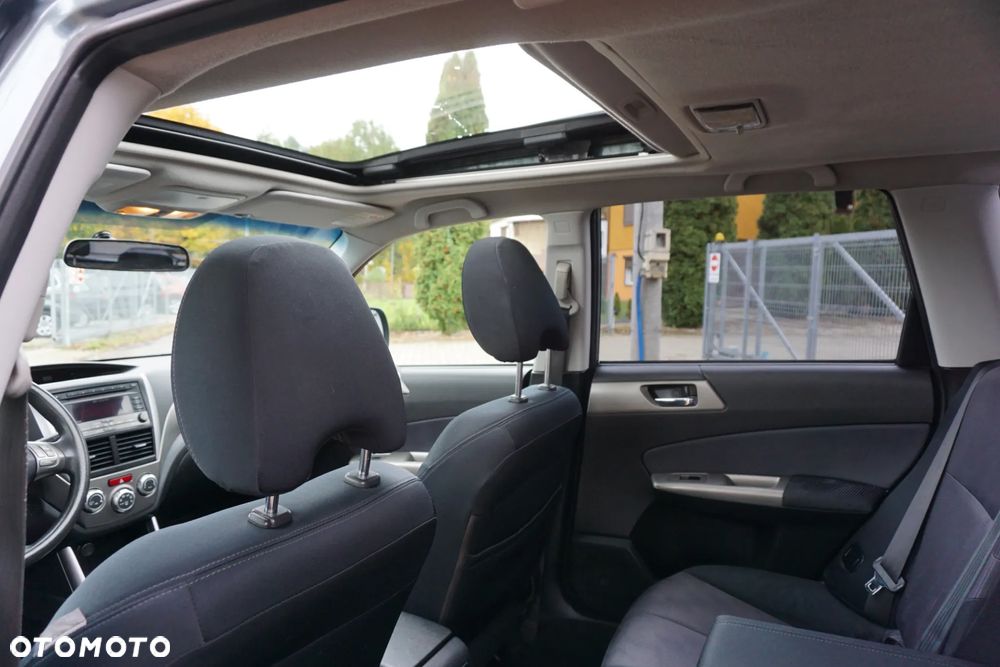 Subaru Forester 2.0 XA TRE - 11
