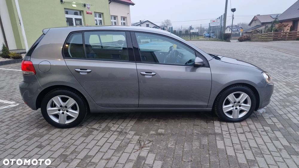 Volkswagen Golf - 16