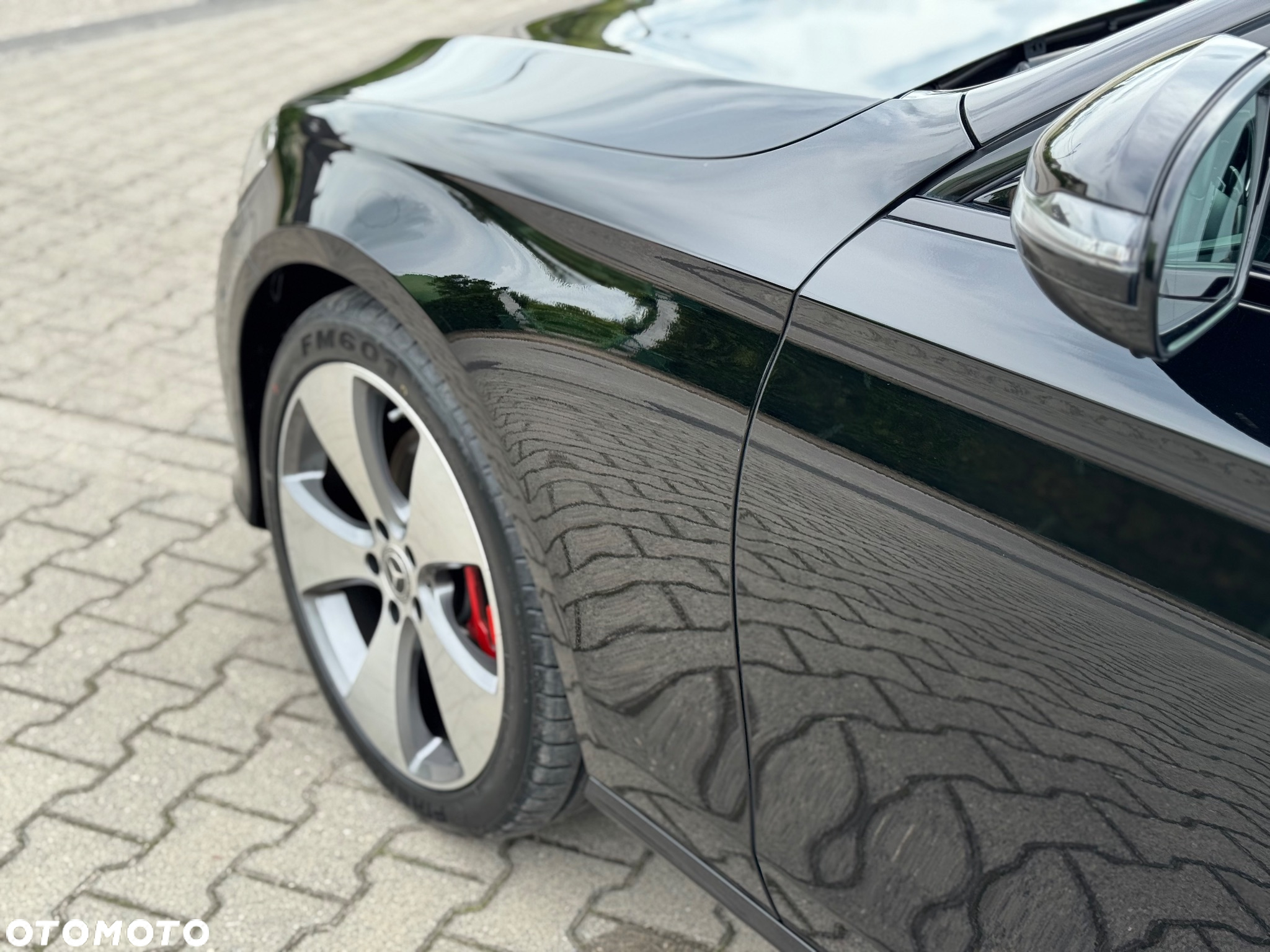Mercedes-Benz Klasa E 220 d 4Matic T 9G-TRONIC Avantgarde - 34