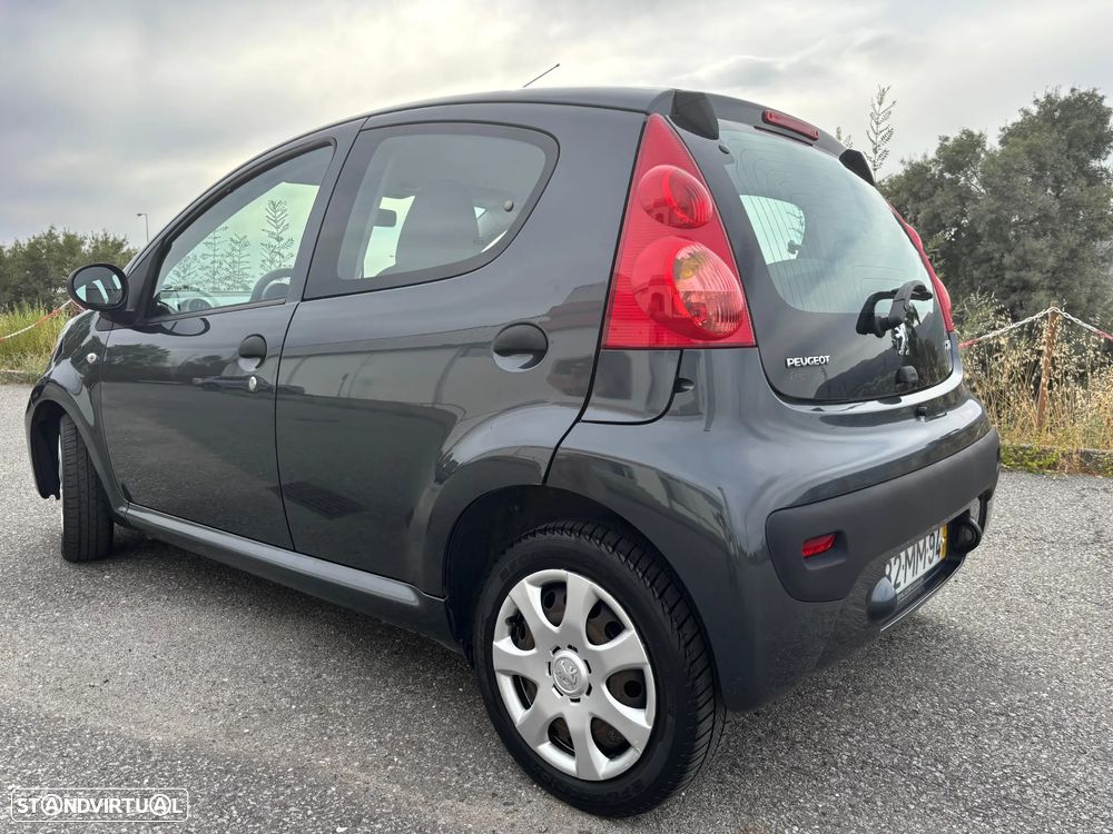 Peugeot 107 1.0 Urban - 2