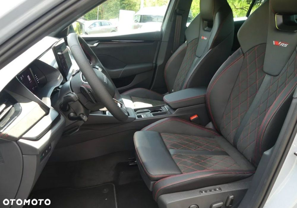 Skoda Octavia 2.0 TSI RS DSG - 11